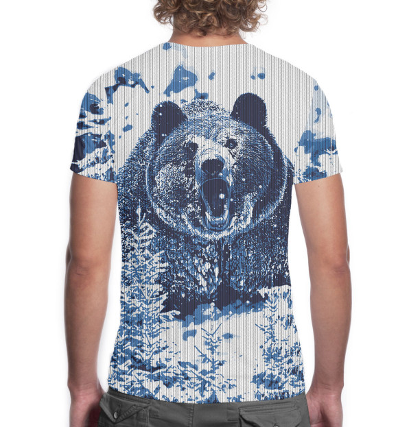 Мужская футболка с изображением Свитер с медведем в зимнем лесу цвета Белый