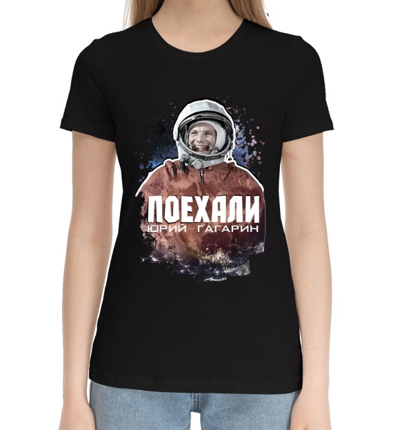 Женская хлопковая футболка с изображением Первый космонавт цвета Черный